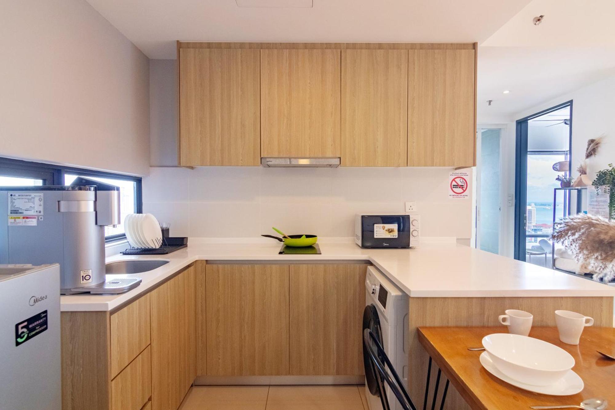 Tropicana 218 Macalister X Airlevate Suites ジョージタウン エクステリア 写真