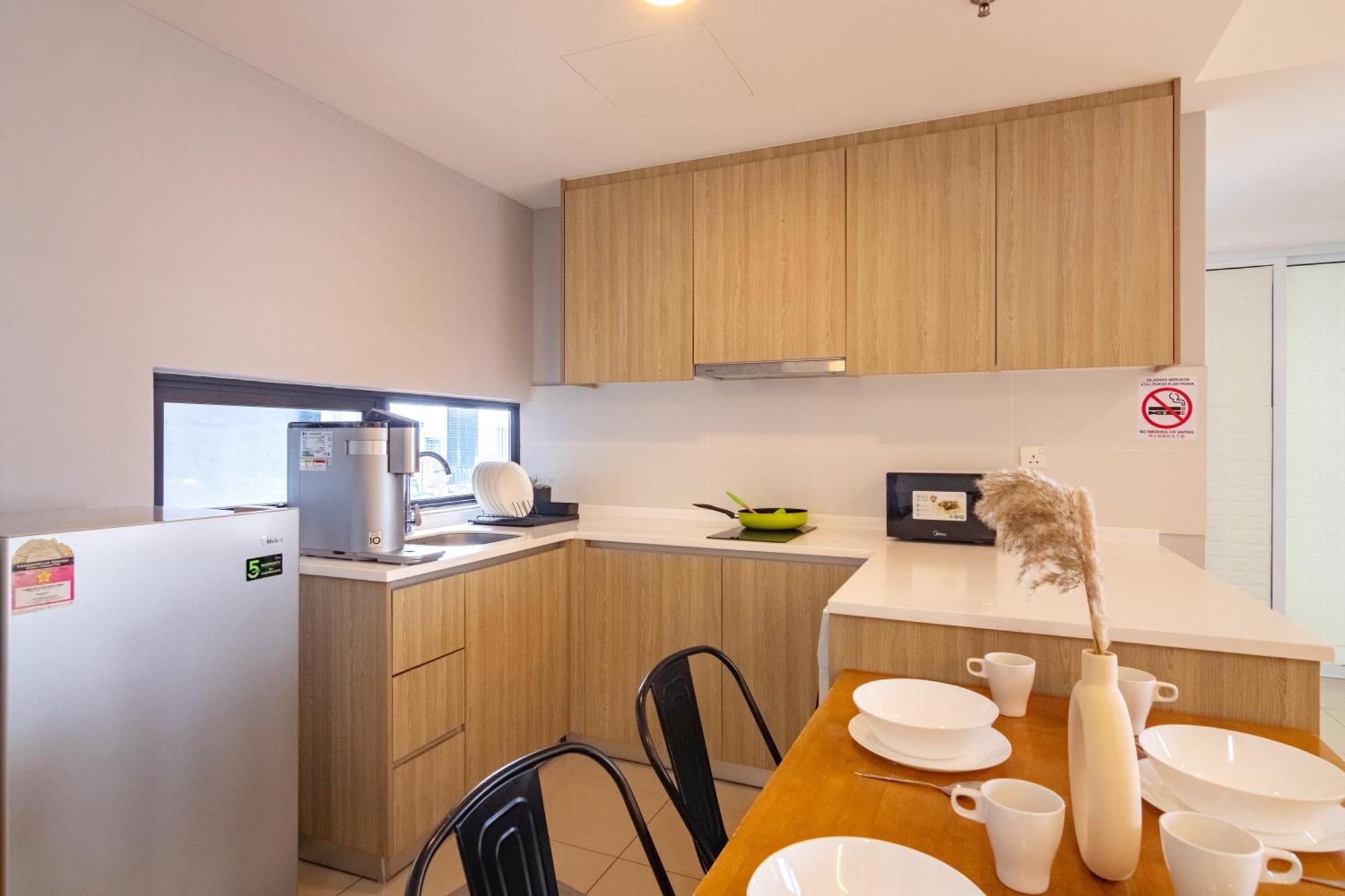Tropicana 218 Macalister X Airlevate Suites ジョージタウン エクステリア 写真